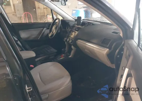 2015 Subaru Forester 2.5I z USA, uszkodzony, nr VIN JF2SJABC7FH587697